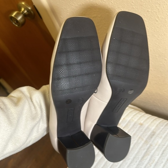 Liz Claiborne block heels size 11 - Picture 5 of 7